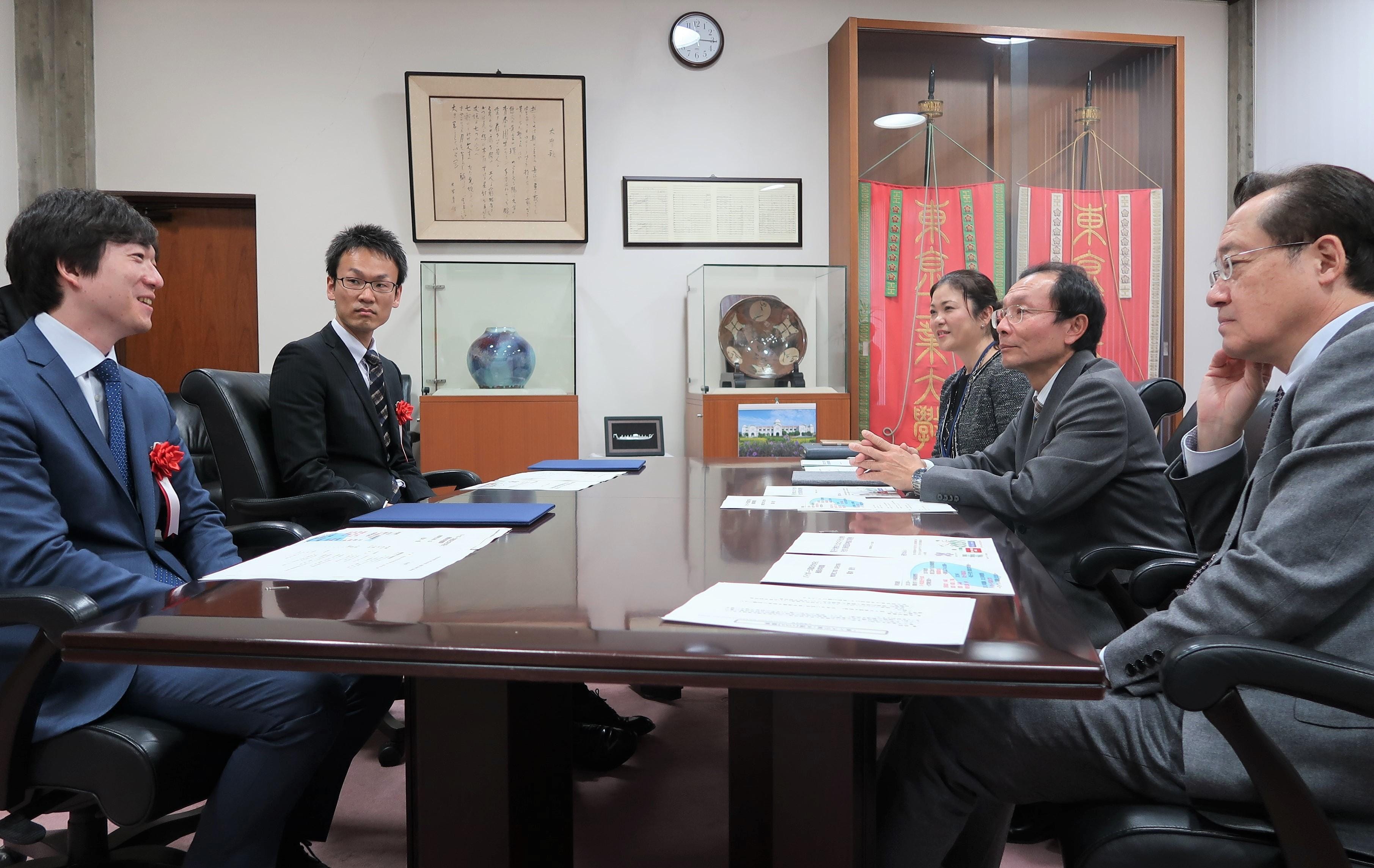 益学長らと和やかに歓談